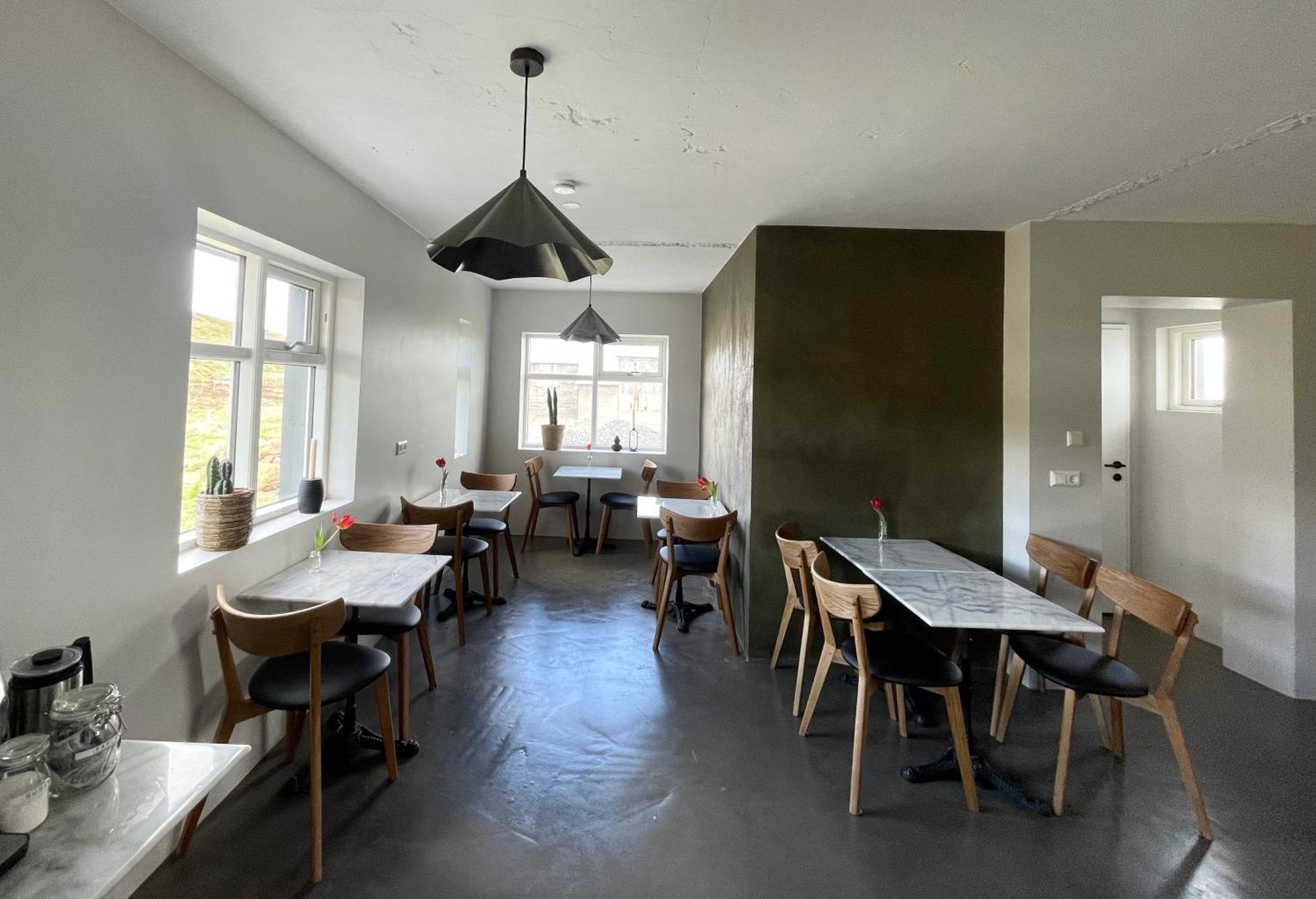 Lindarholl Guesthouse Stori-Bakki Exteriör bild