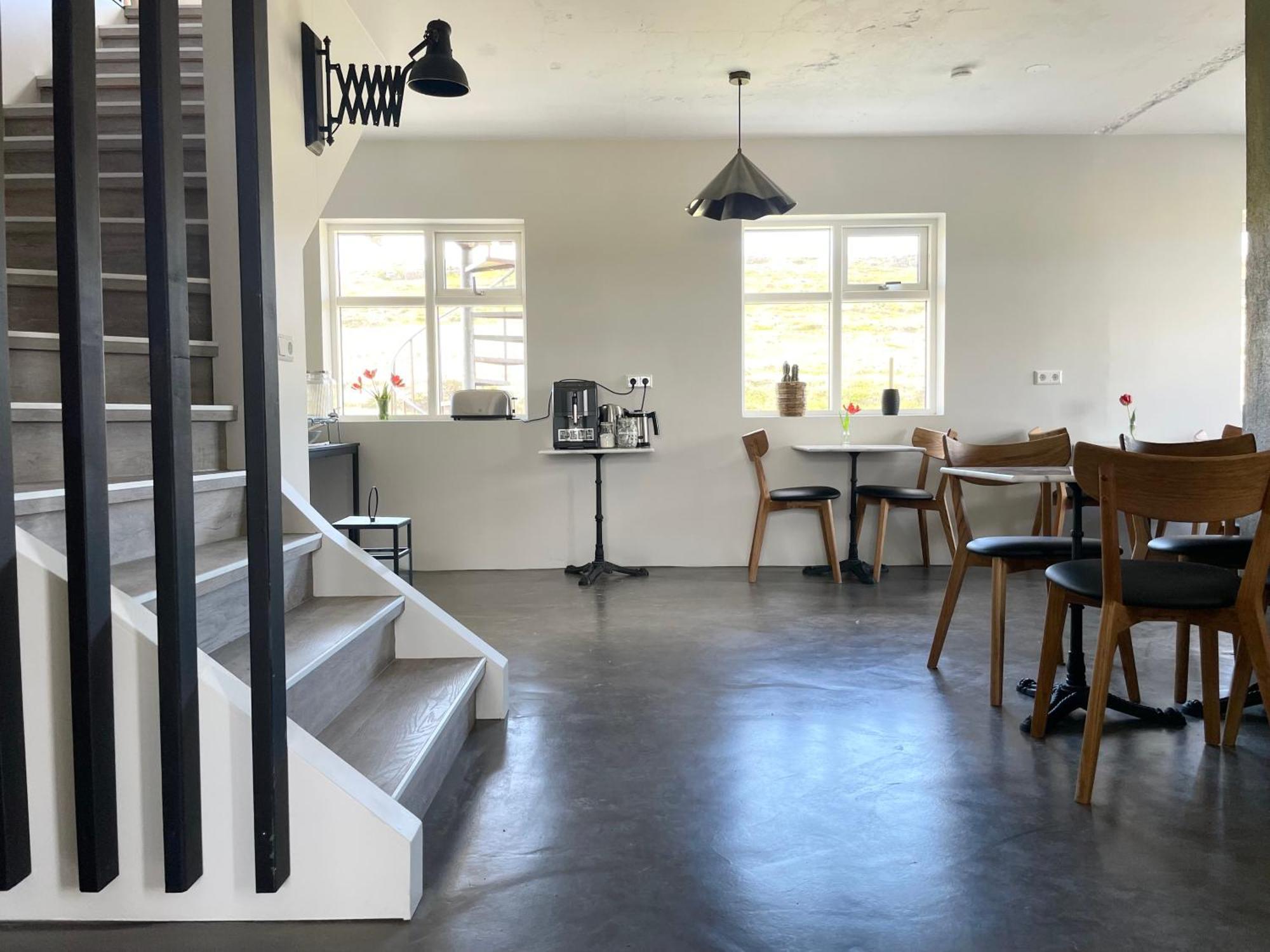 Lindarholl Guesthouse Stori-Bakki Exteriör bild