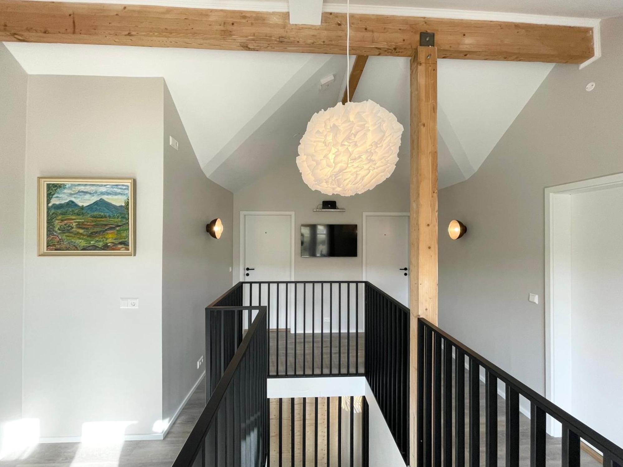 Lindarholl Guesthouse Stori-Bakki Exteriör bild